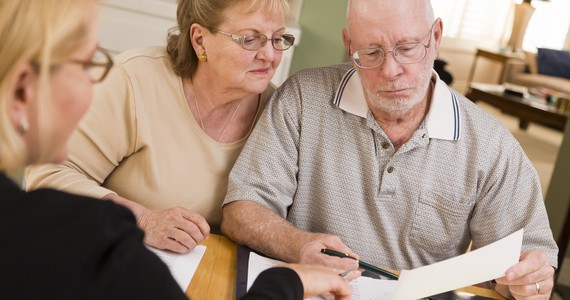 Popularne metody wyłudzania pieniędzy od osób starszych