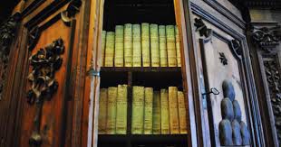 Tajne archiwa Watykanu: ukrywają najwieksze tajemnice oraz grzechy kościoła