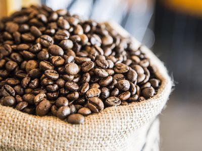 Jak produkuje się kawę? - krok po kroku