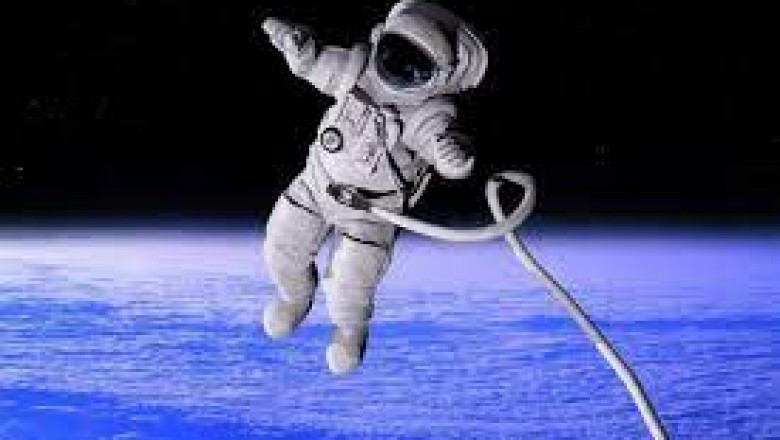 Sennik: astronauta, sen o astronaucie,  podróżować w kosmosie, wypadek w kosmosie.