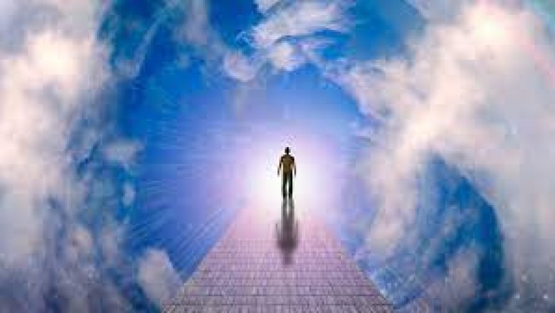 Jak długo pracuje mózg po śmierci? Czy istnieje życie po śmierci? Ile bije serce po śmierci? Co najpierw umiera mózg czy serce?