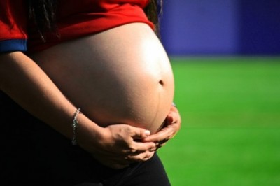 Czy ketonal powoduje poronienia? Jakie leki są niebezpieczne w ciąży? Czy kobieta w ciąży może brać ketonal? Czy kobieta w ciąży może brać ibuprom?