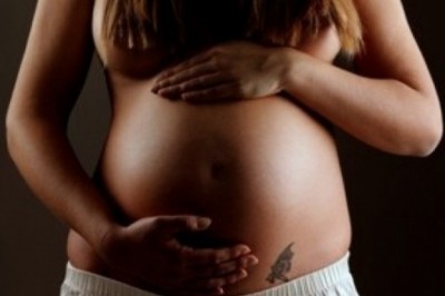 Naturalne sposoby łagodzenia bólu podczas porodu? Jak ułatwić poród naturalny? Co ułatwia poród i łagodzi bóle porodowe?