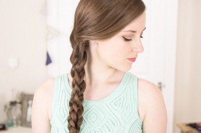 Jak rozczesywać włosy, aby nie kojarzyło się to z wyrwanym pękiem włosów i bolesną skórą głowy?