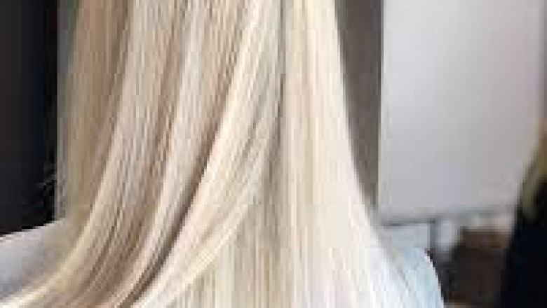 Sennik: blond, blond włosy, widzieć blondynkę, sen o blondynce.