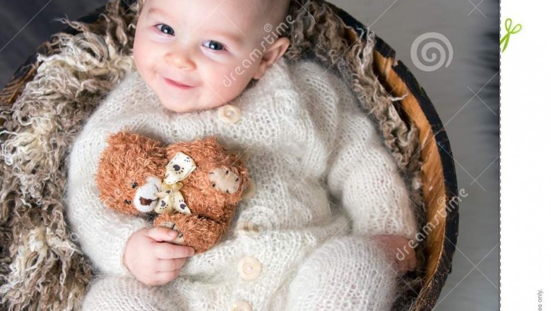 Jak prawidłowo uczyć dziecko siadać?