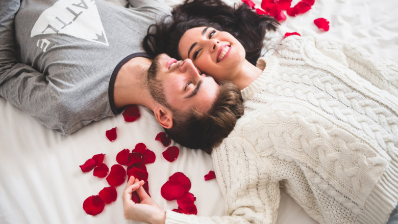 Dlaczego tak łatwo zakochujemy się podczas wakacji? Czy taka znajomość ma szanse na przetrwanie?