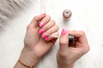 Czy manicure hybrydowy jest szkodliwy?