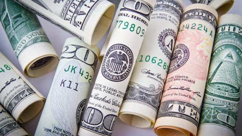 Na koncie czy lokacie? Gdzie trzymać pieniądze?