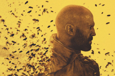 Film Pszczelarz (2024) -  Film Online •Gdzie obejrzeć za darmo • Recenzja