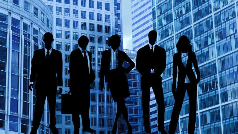 Czy opłaca się brać kredyt na samochód? Kiedy potrzebny jest wkład własny na kredyt samochodowy?