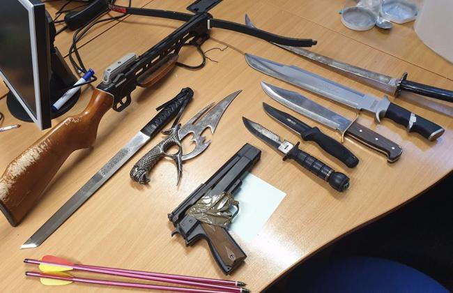 Jak uzyskać pozwolenie na sprzedaż broni i amunicji?