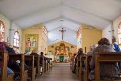 Cennik kościelny, czyli ile trzeba zapłacić księdzu za chrzest, ślub oraz pogrzeb?