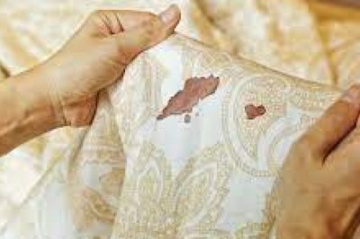 Jak usunąć plamy z ludzkiej krwi? Jak usunąć plamy z krwi domowe sposoby?