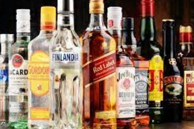 Sennik: alkohol, pić alkohol, upić się, sen o piciu alkoholu, mieć kaca.