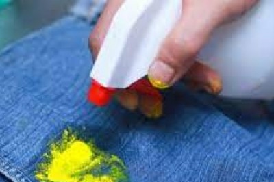 Jak sprać sos z bluzy? Jak usunąć plamę z sosu? Jak wywabić plamę z sosu pomidorowego?