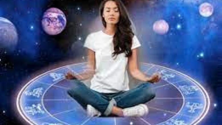 Sennik: astrolog, sen o astrologu.