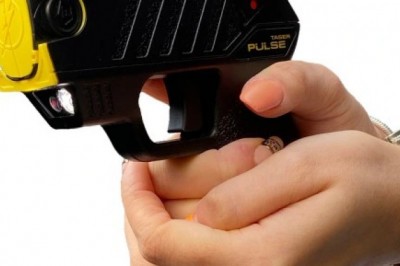 Czy paralizator może zabić? Ile czasu działa paralizator? Czy paralizator zostawia ślady? Kiedy można użyć paralizatora?