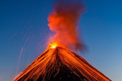 Jakie są przyczyny wybuchu wulkanu? Jakie wulkany mogą wybuchnąć? Jak długo trwa erupcja wulkanu?