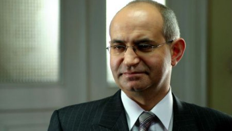 Komornik  - cały film online za darmo bez reklam.