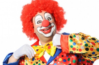 Sennik: błazen, widzieć błazna, sen o błaźnie, być błaznem.