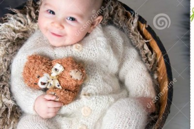 Jak prawidłowo uczyć dziecko siadać?