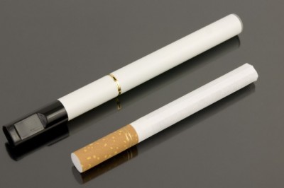 E-papieros - jak działają e-papierosy? Czy e-papieros szkodzi drugiej osobie?