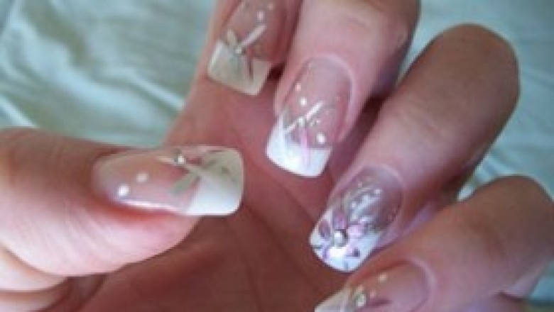 Jak zacząć robić paznokcie żelowe w domu? Co jest potrzebne do robienia paznokci żelowych?