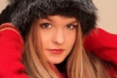 Jak dbać o włosy jesienią i zima? Co zrobić żeby włosy się nie elektryzowały zimą? Jak chronić włosy zimą?