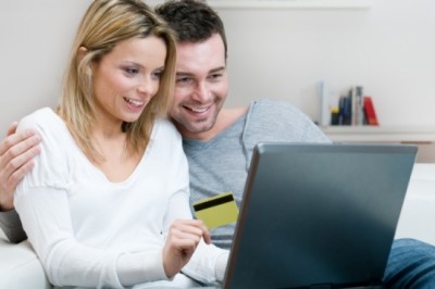 Jak bezpiecznie korzystać w internecie z karty kredytowej - porady
