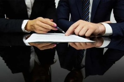 Uprawnienia komornika i zasady wykonywania zawodu. czyli co może, a czego nie może komornik?