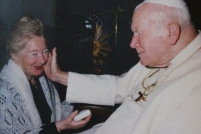 Cuda dokonane przez Jana Pawła II