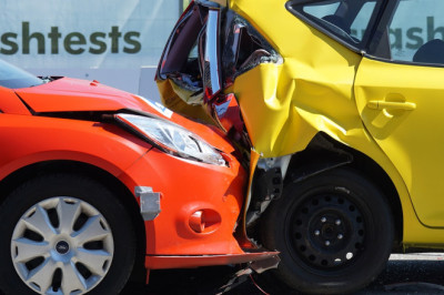 Ubezpieczam samochód. Zanim wykupisz - sprawdź koszty