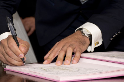 Kto i za jaką część budżetu ślubnego odpowiada?