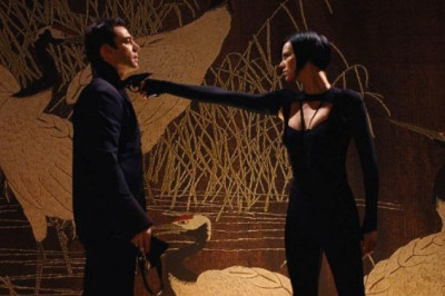 Aeon Flux (2005) - Gdzie obejrzeć za darmo •Cały Film • Online • Recenzja